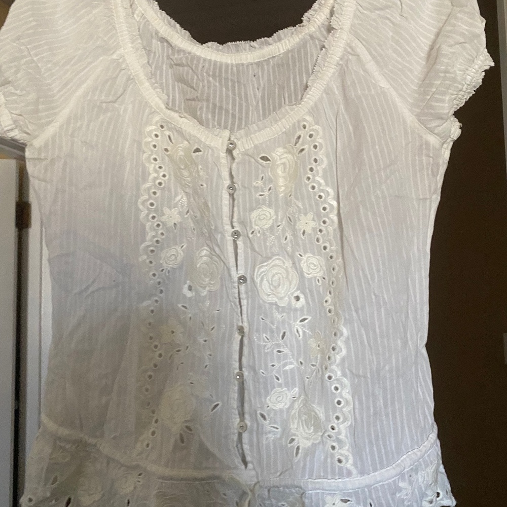 Little white blouse